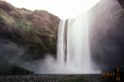 Island-107_Skogafoss-007